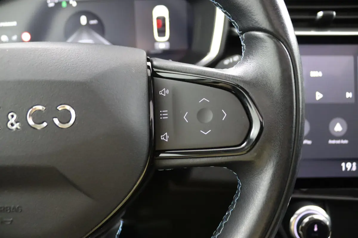1.5*PLUG-IN*NAVI*PANO*CAM*ACC*CARPLAY*ECC*LED*