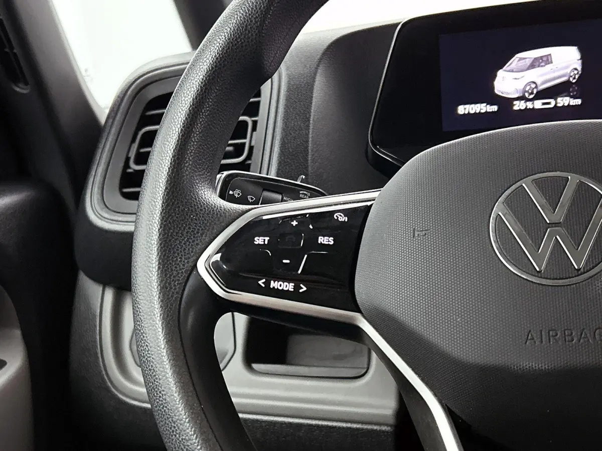 204PK | SOH 94% | Airco | Trekhaak | Achteruitrijcamera | Multifunctioneel Stuurwiel | Cruise Control | Apple/Android Carplay |