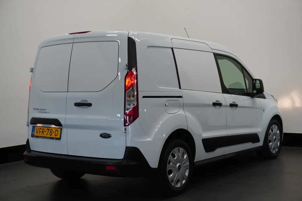 1.5 EcoBlue 100PK Automaat EURO 6 - Airco - Navi - Cruise - €11.950,- Excl.