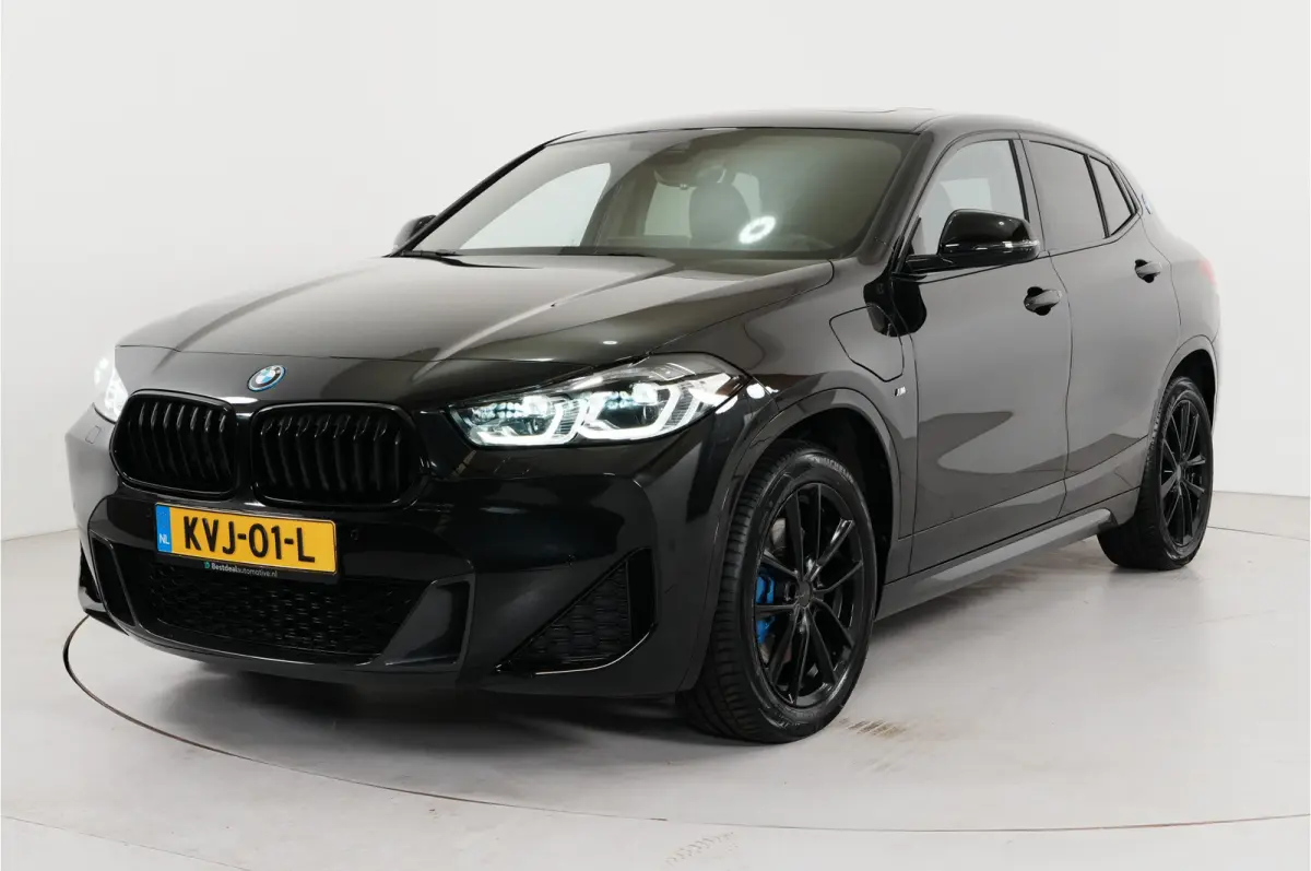xDrive25e PHEV 220 pk | SOH 93% | M Sport | Pano | Leder | Head-up |