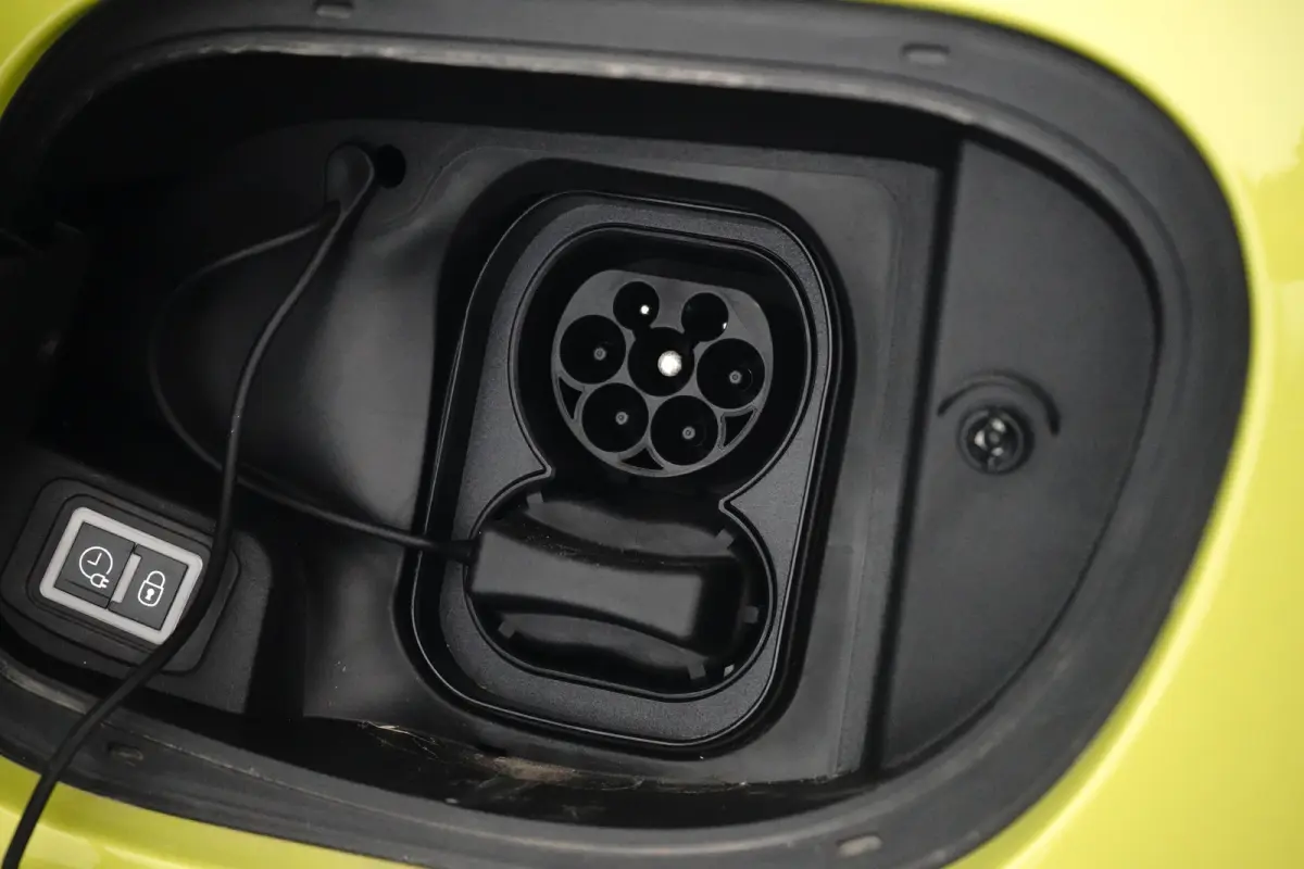 Turismo 54 kWh 240 pk Fiat | 96% SOH | | 11 kW lader | Airco (automatisch) | Apple Carplay/Android Auto|telefoonintegratie premium