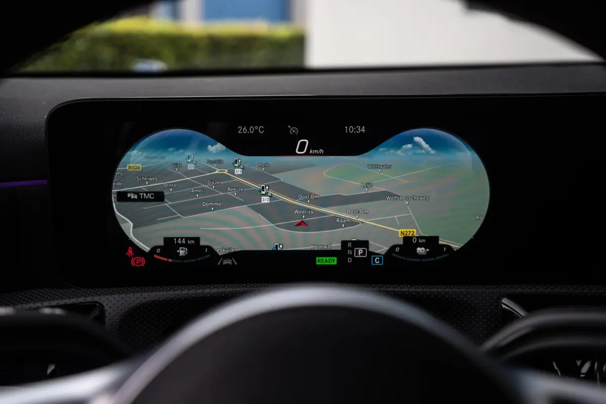 250 e AMG NIGHT PANO / AMBI LED / CARPLAY