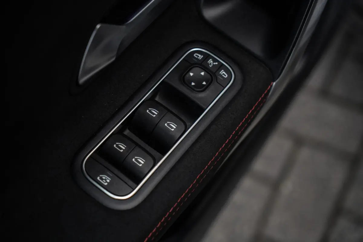 250 e AMG NIGHT PANO / AMBI LED / CARPLAY
