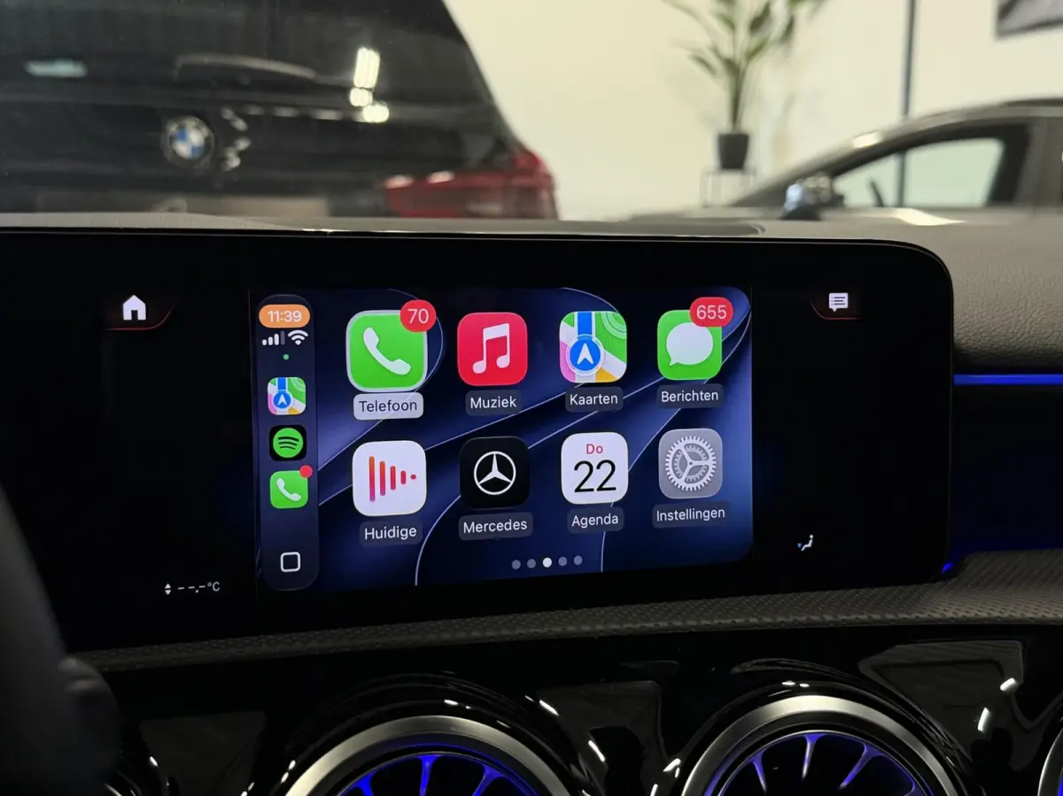250 e AMG NIGHT PANO / AMBI LED / CARPLAY