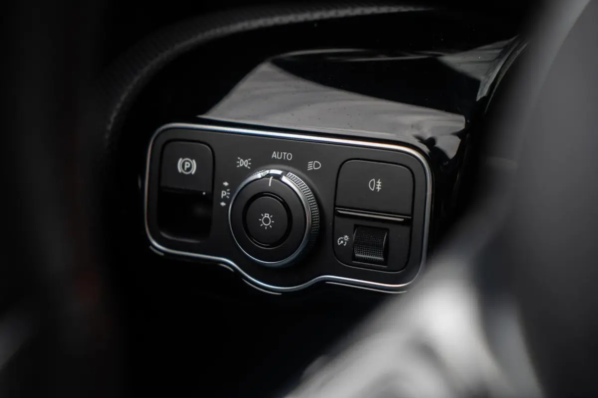 250 e AMG NIGHT PANO / AMBI LED / CARPLAY