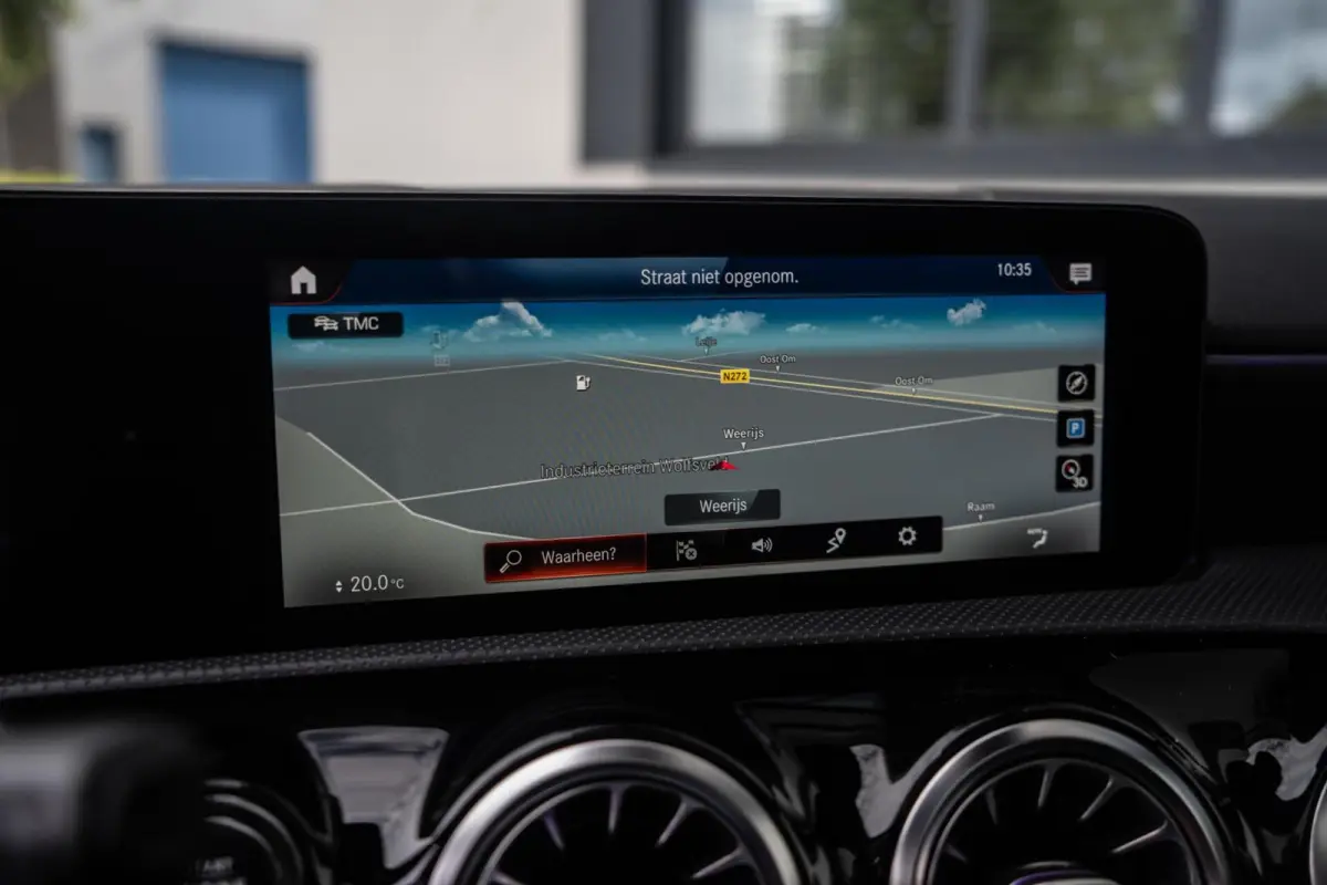 250 e AMG NIGHT PANO / AMBI LED / CARPLAY