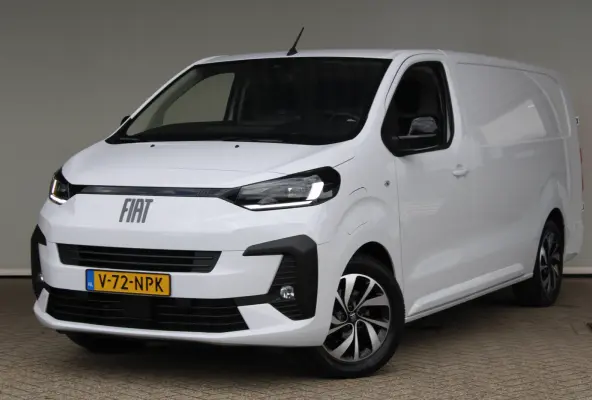 L3 75 kWh | Cruise control | Bumpers in kleur | Laadruimtebetimmering | Full-LED koplampen | 17" Lichtmetalen velgen |