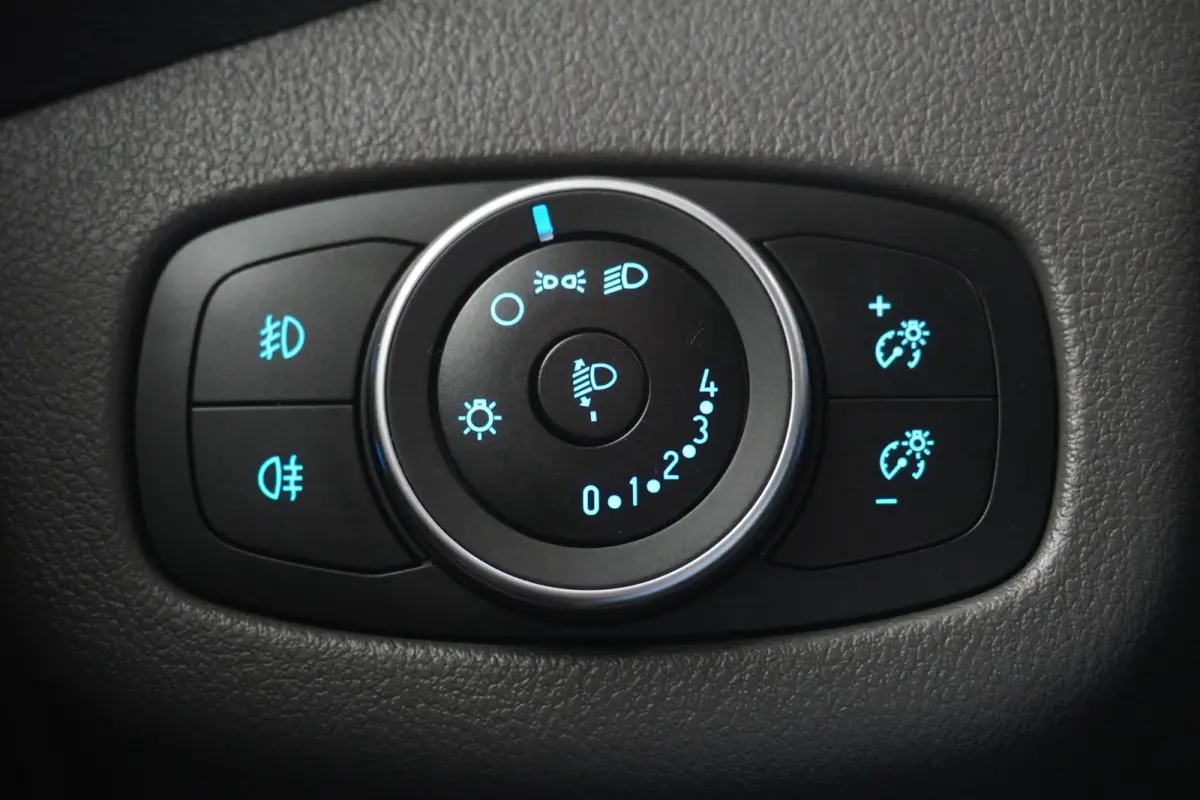 1.5 EcoBlue 100PK L2 EURO 6 - Airco - Navi - Cruise - €13.950,- Excl.