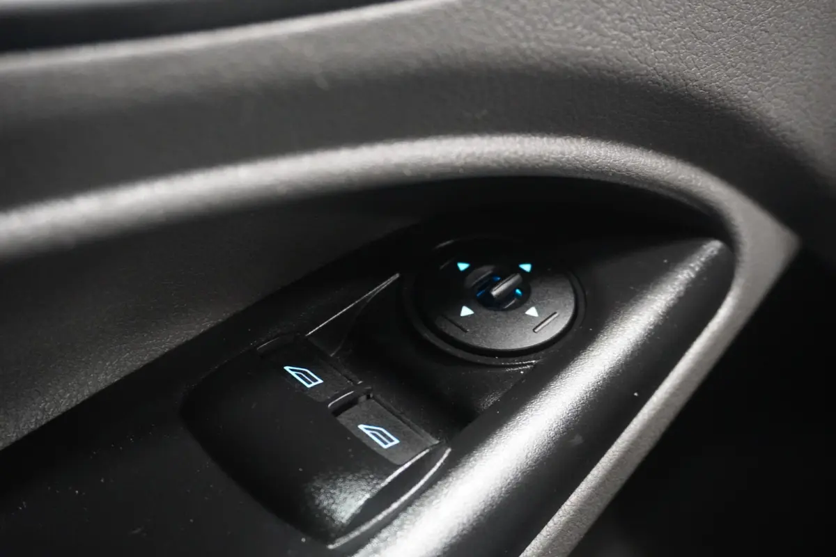 1.5 EcoBlue 100PK L2 EURO 6 - Airco - Navi - Cruise - €13.950,- Excl.