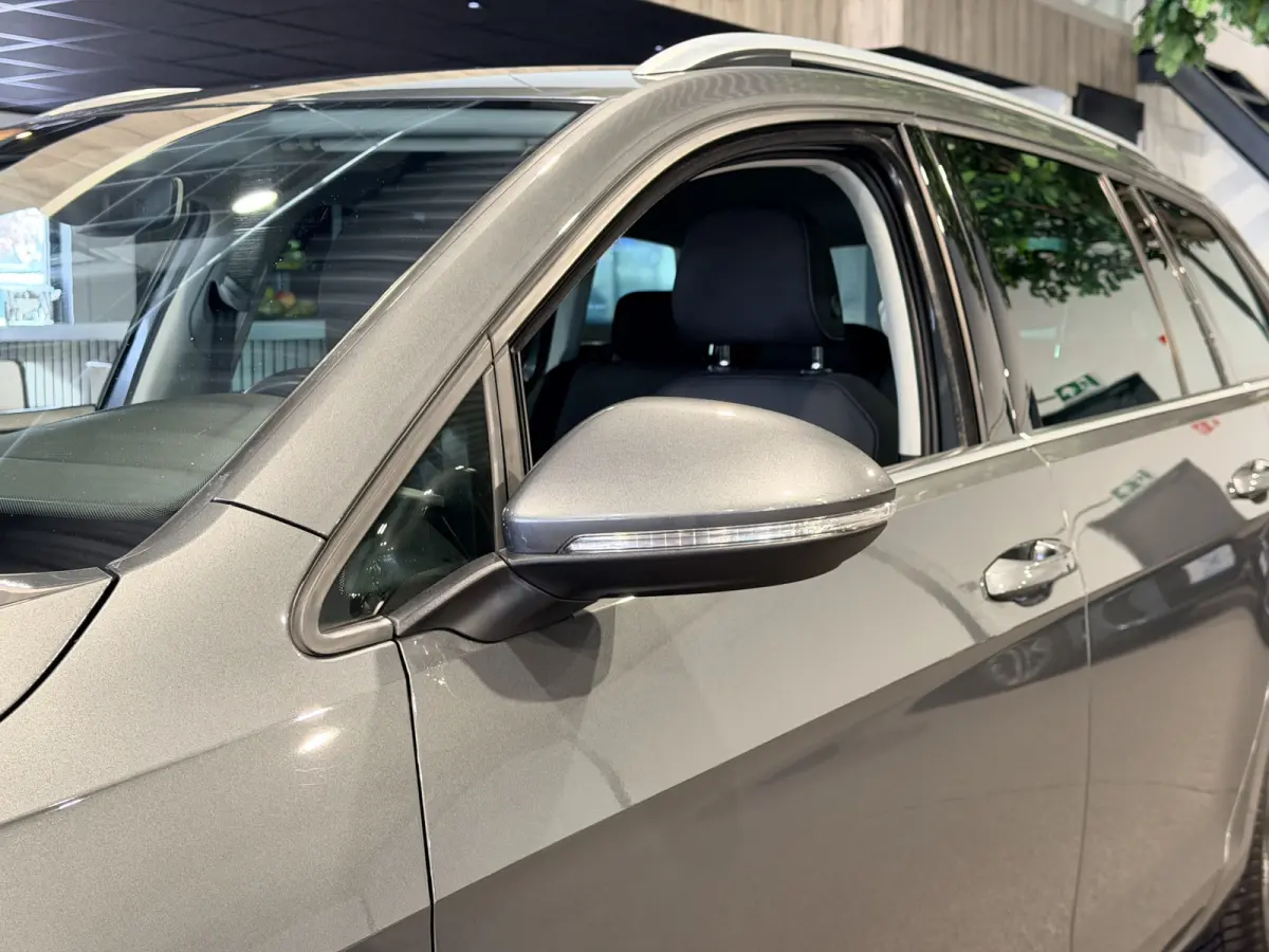 1.0 TSI Highline Virtual | Navigatie | Stoelverw.+massage | Carplay/Android | Sensoren