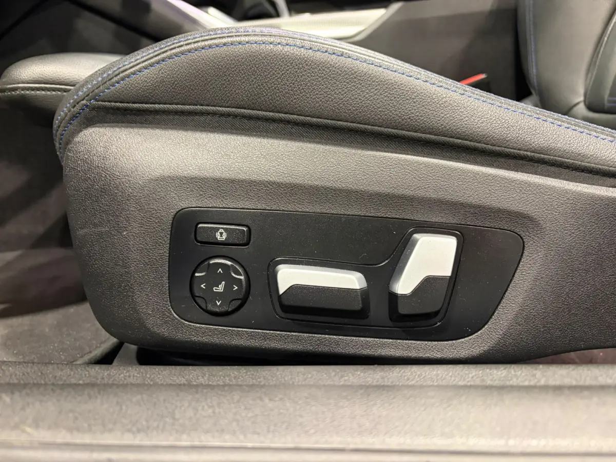 420i High Executive H/K | Camera |Stoel/stuur/nek verwarming | Carplay | Navigatie