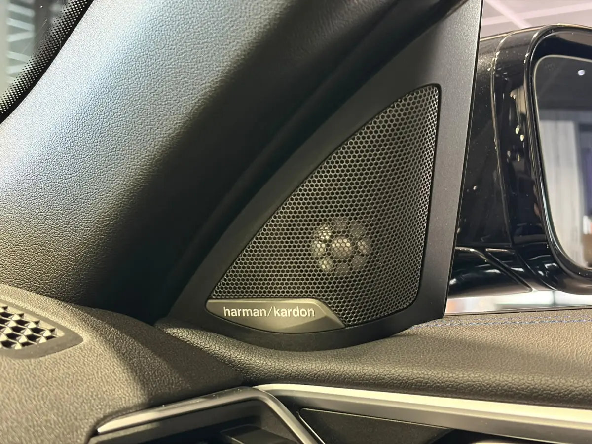 420i High Executive H/K | Camera |Stoel/stuur/nek verwarming | Carplay | Navigatie