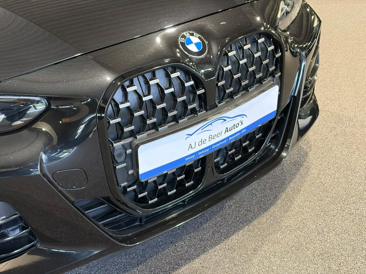 420i High Executive H/K | Camera |Stoel/stuur/nek verwarming | Carplay | Navigatie