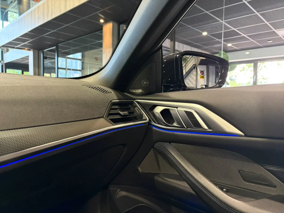 420i High Executive H/K | Camera |Stoel/stuur/nek verwarming | Carplay | Navigatie