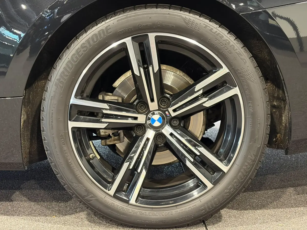 420i High Executive H/K | Camera |Stoel/stuur/nek verwarming | Carplay | Navigatie