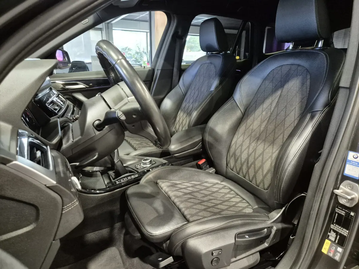 xDrive25e Executive X-Line | Camera | Stoelverwarming | HUD | Navigatie