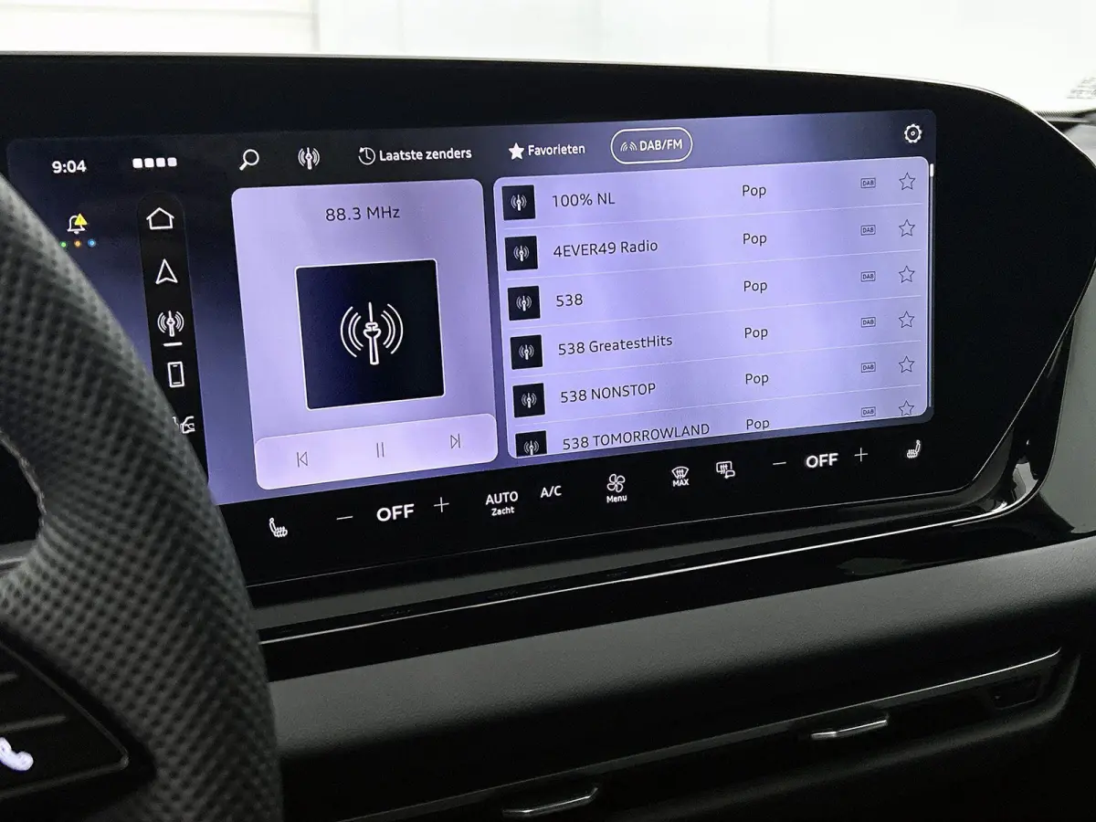 Limousine 2.0 quattro S edition Trekhaak | Privacy Glas | Matrix LED-Koplampen | Stoelverwarming | Elektr. vestelbare bestuurdersstoel met geheugen | Navigatie