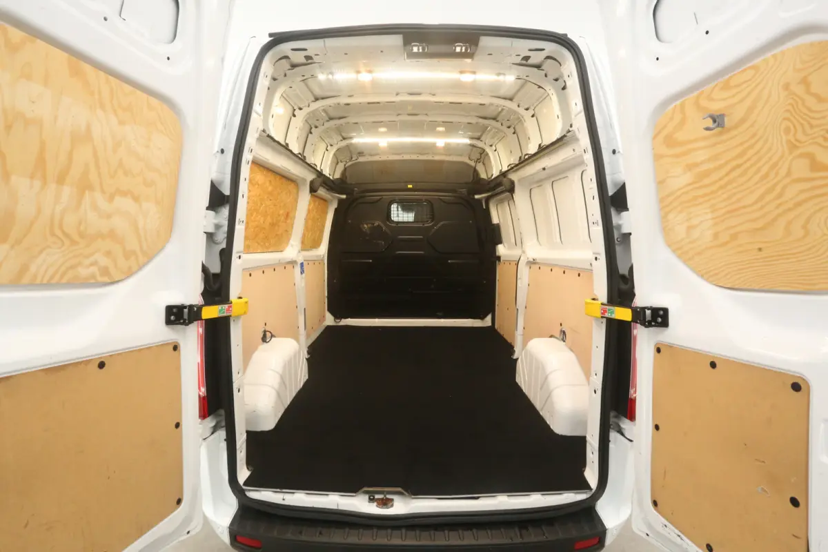 2.0 TDCI L2H2 | Automaat | Airco | Camera | 3 Zits | Cruise | Carplay | Parkeersens.