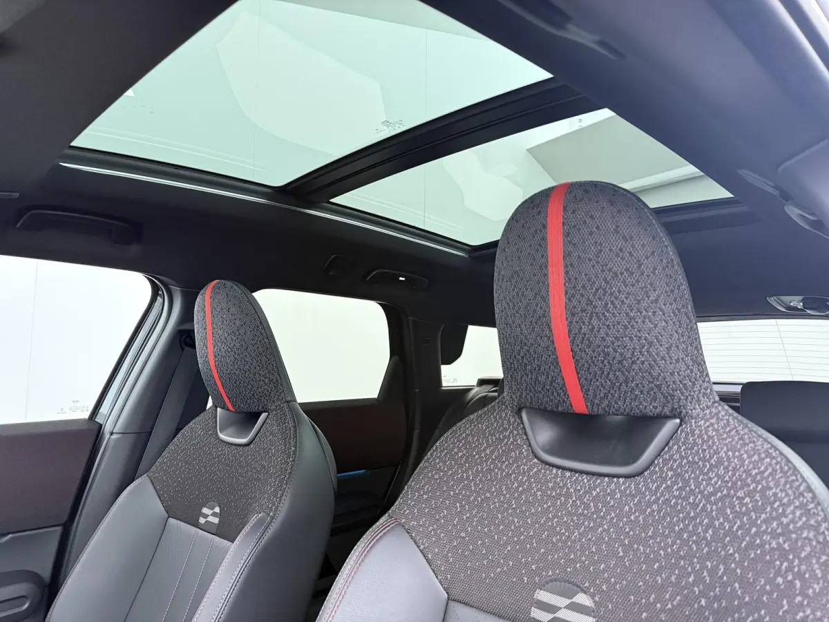 C John Cooper Works | Pakket L | Comfort Access | Stoel & Stuurverwarming | Panoramadak | 360 graden camera