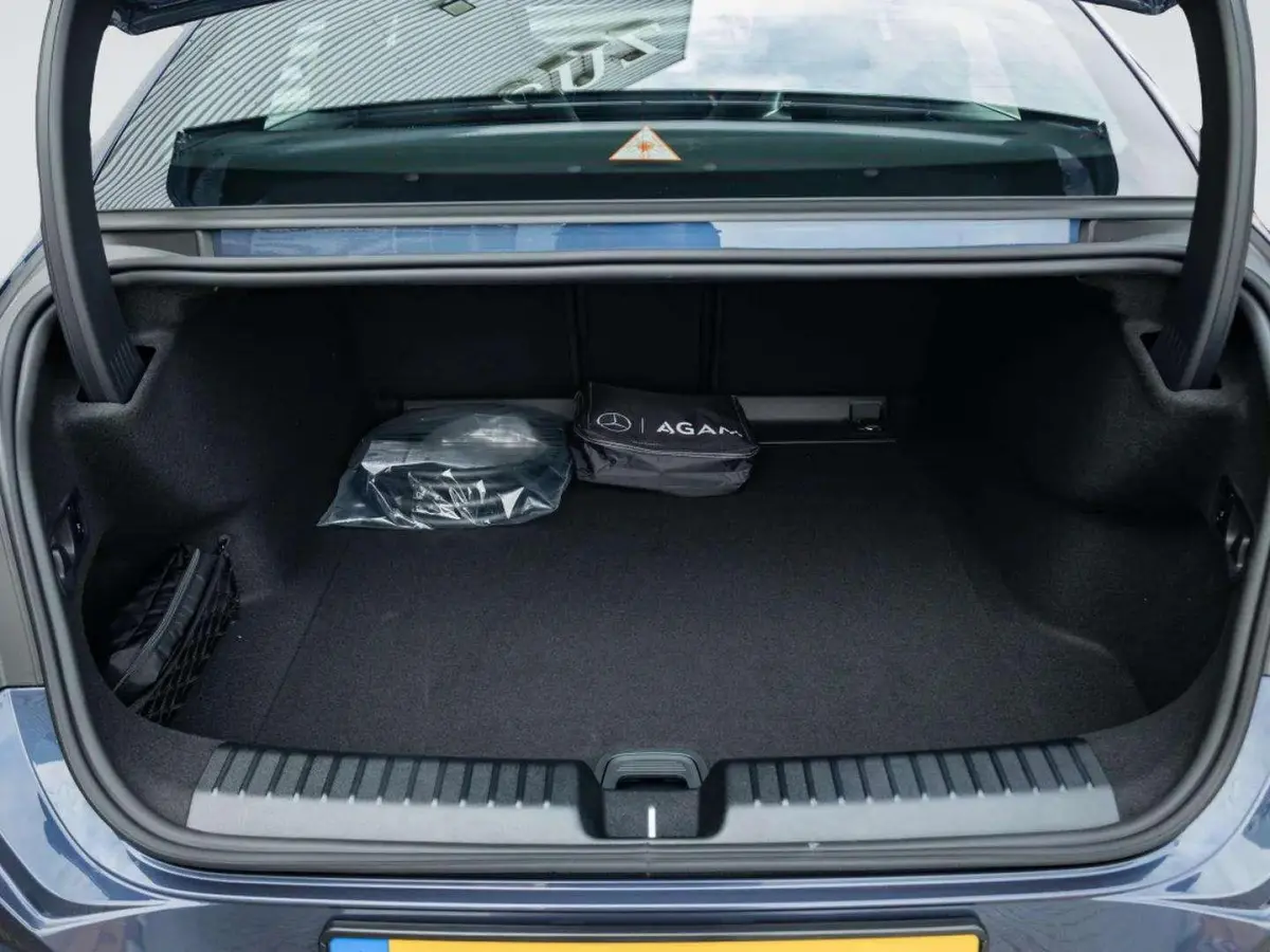 electric 400 4MATIC Launch Edition 94 kWh