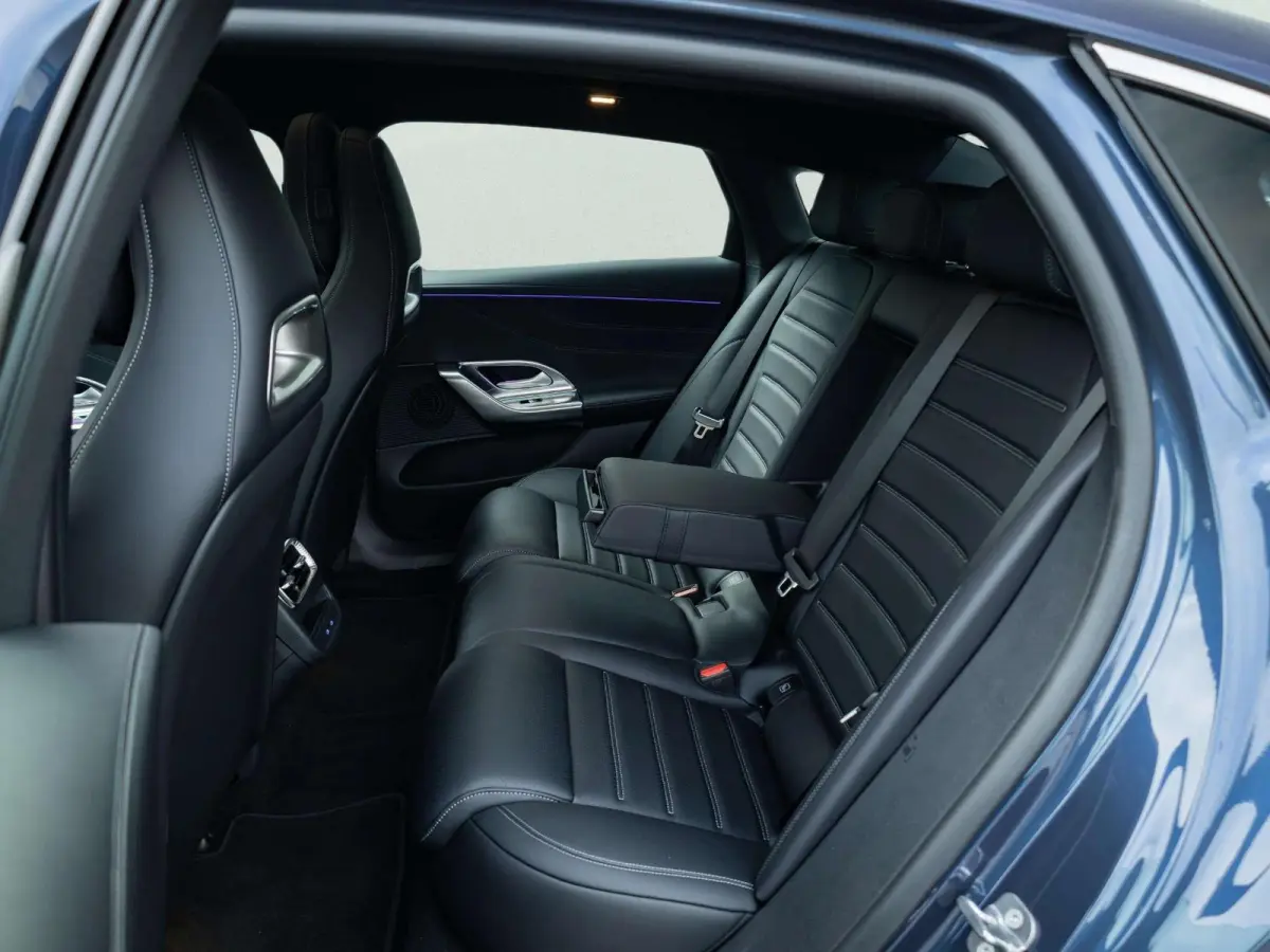 electric 400 4MATIC Launch Edition 94 kWh