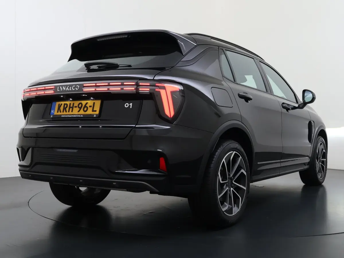1.5 Core NIEUW MODEL! | FABRIEKSGARANTIE T/M 2030! | CAMERA| STOELVERWARMING| APPLE CARPLAY| ADAPTIVE CRUISE CONTROL|
