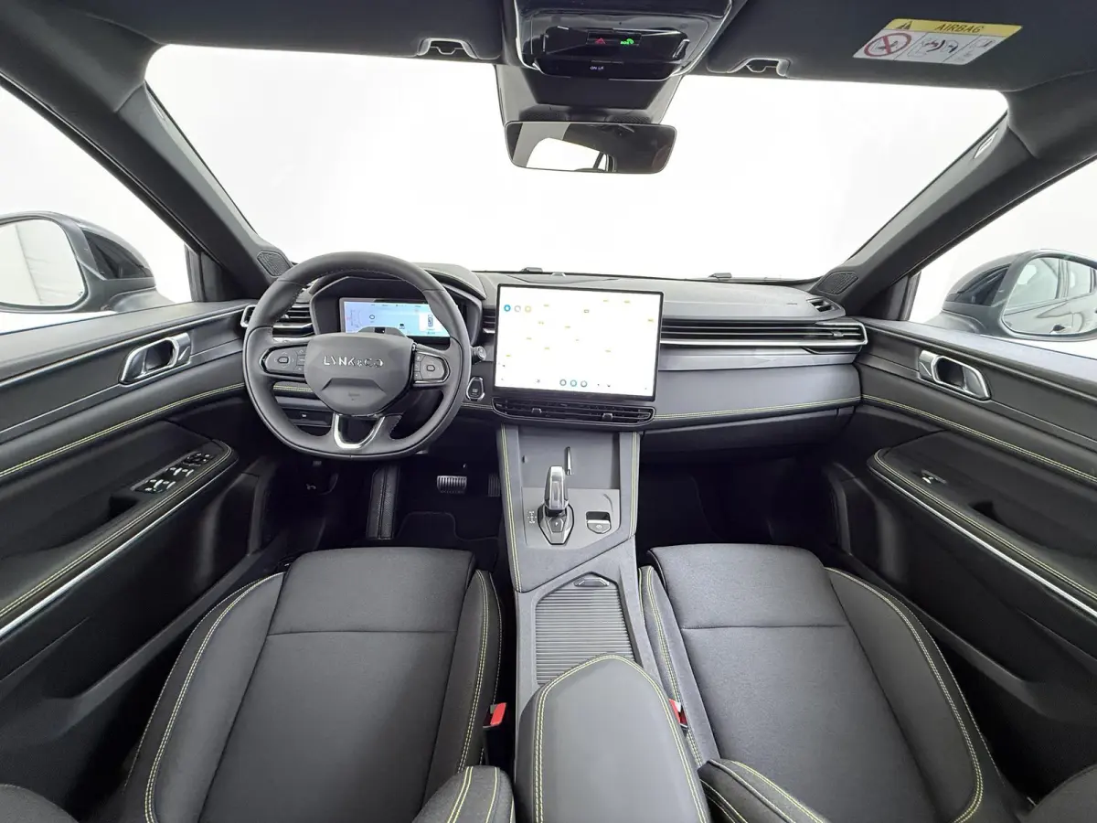 1.5 Core NIEUW MODEL! | FABRIEKSGARANTIE T/M 2030! | CAMERA| STOELVERWARMING| APPLE CARPLAY| ADAPTIVE CRUISE CONTROL|