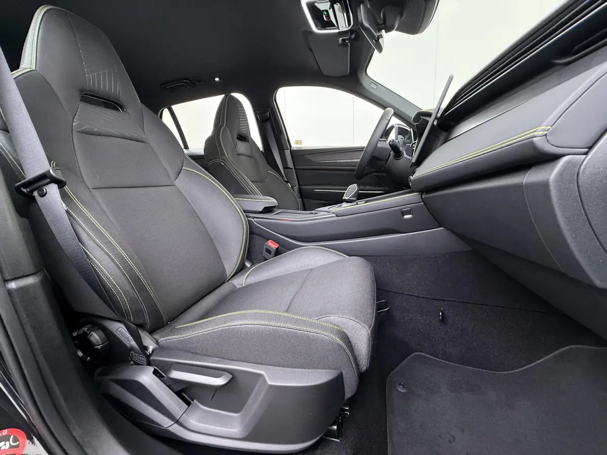 1.5 Core NIEUW MODEL! | FABRIEKSGARANTIE T/M 2030! | CAMERA| STOELVERWARMING| APPLE CARPLAY| ADAPTIVE CRUISE CONTROL|