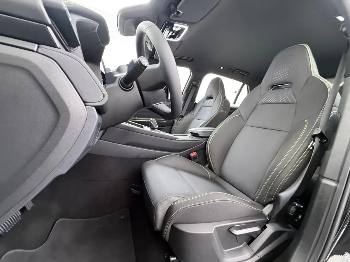 1.5 Core NIEUW MODEL! | FABRIEKSGARANTIE T/M 2030! | CAMERA| STOELVERWARMING| APPLE CARPLAY| ADAPTIVE CRUISE CONTROL|