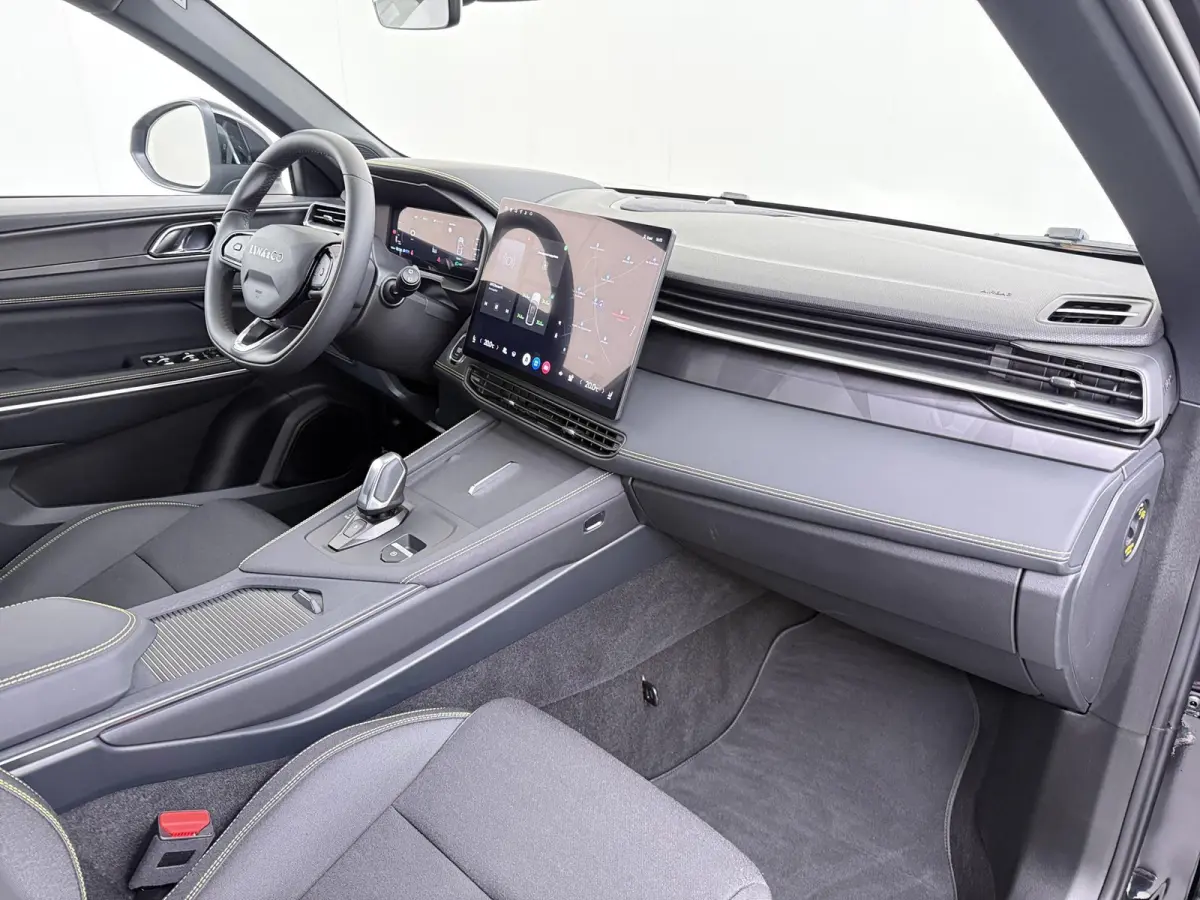 1.5 Core NIEUW MODEL! | FABRIEKSGARANTIE T/M 2030! | CAMERA| STOELVERWARMING| APPLE CARPLAY| ADAPTIVE CRUISE CONTROL|