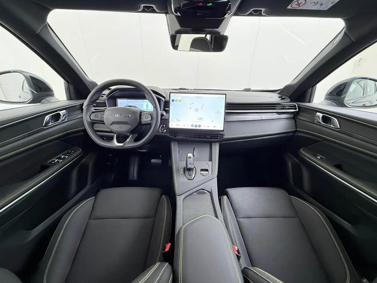 1.5 Core NIEUW MODEL! | FABRIEKSGARANTIE T/M 2030! | CAMERA| STOELVERWARMING| APPLE CARPLAY| ADAPTIVE CRUISE CONTROL|