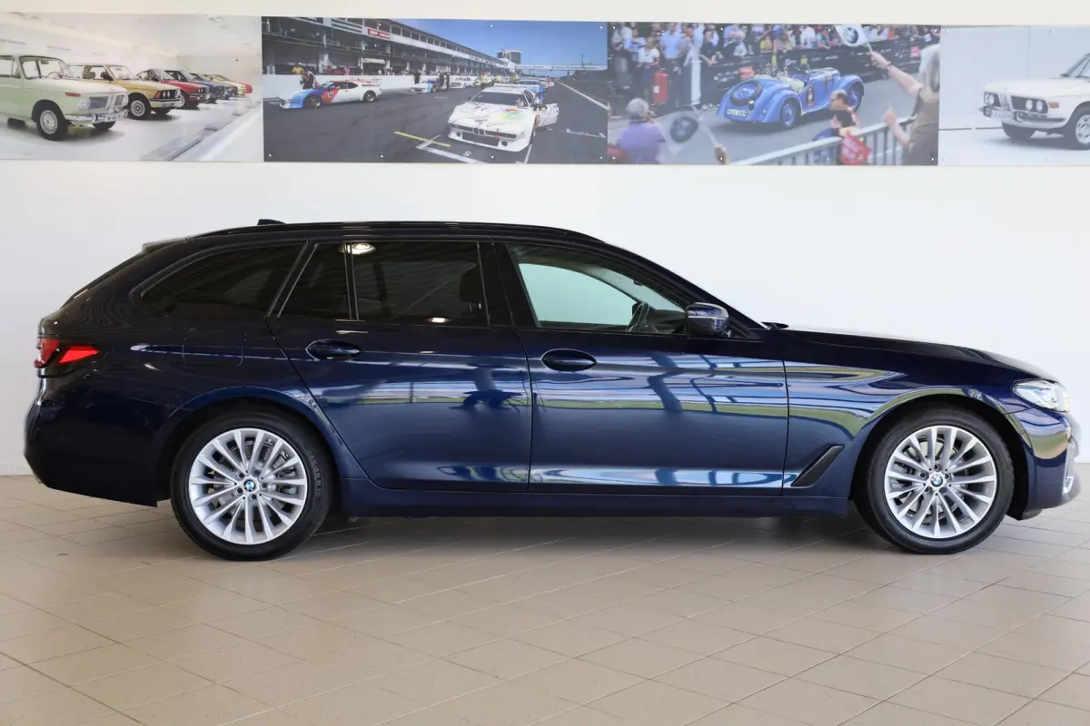 520i High Executive Edition | Luxury Line| HiFi System | Stoelverwarming | trekhaak elektrisch |