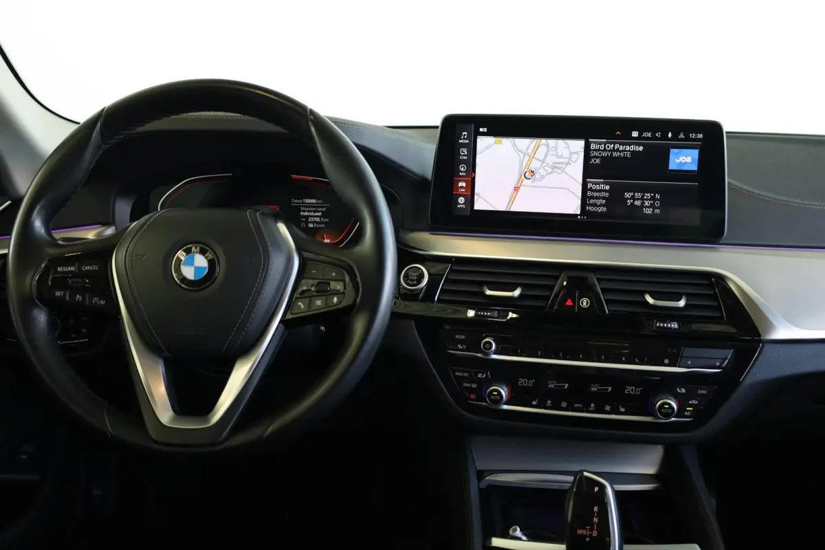 520i High Executive Edition | Luxury Line| HiFi System | Stoelverwarming | trekhaak elektrisch |