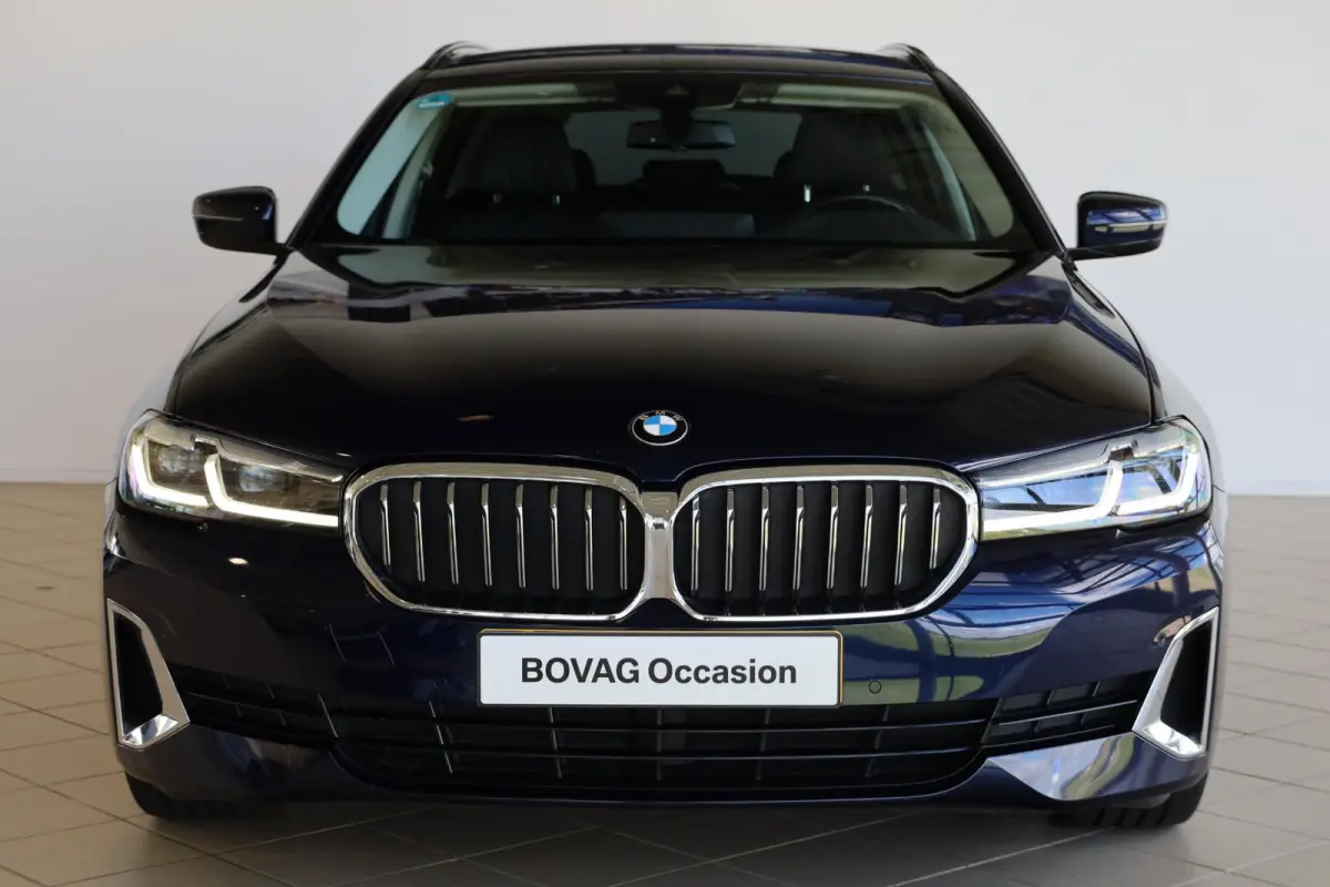 520i High Executive Edition | Luxury Line| HiFi System | Stoelverwarming | trekhaak elektrisch |