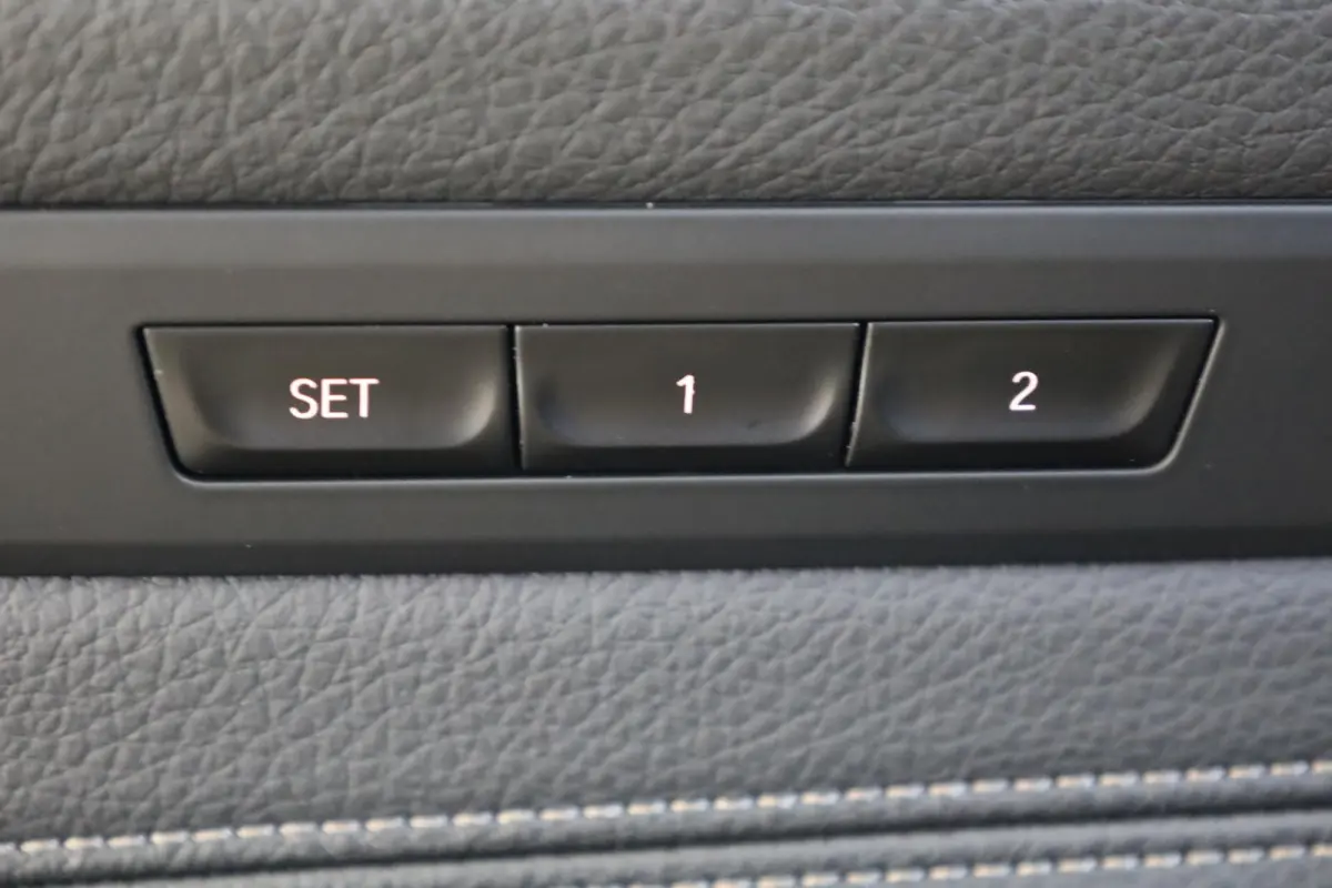 520i High Executive Edition | Luxury Line| HiFi System | Stoelverwarming | trekhaak elektrisch |