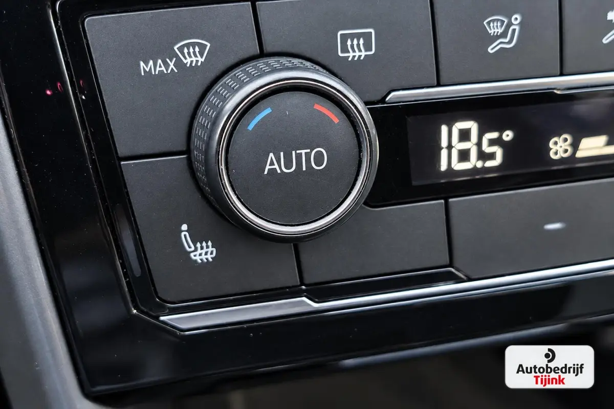 1.0 TSI Style | Automaat | LED | Trekhaak | Stoelverwarming | Camera | PDC | App-connect | All-seasons |