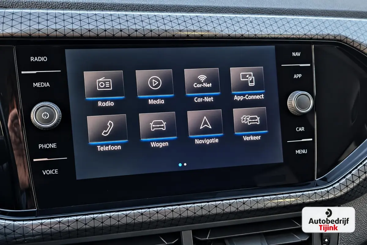 1.0 TSI Style | Automaat | LED | Trekhaak | Stoelverwarming | Camera | PDC | App-connect | All-seasons |