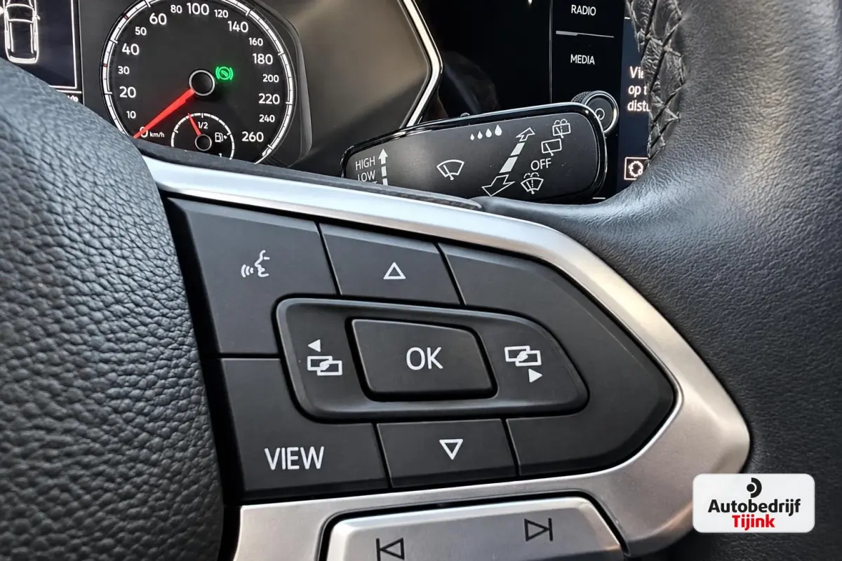 1.0 TSI Style | Automaat | LED | Trekhaak | Stoelverwarming | Camera | PDC | App-connect | All-seasons |