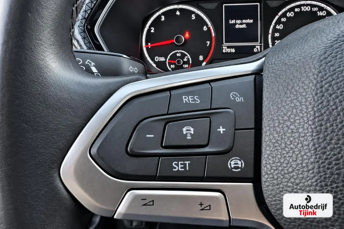 1.0 TSI Style | Automaat | LED | Trekhaak | Stoelverwarming | Camera | PDC | App-connect | All-seasons |