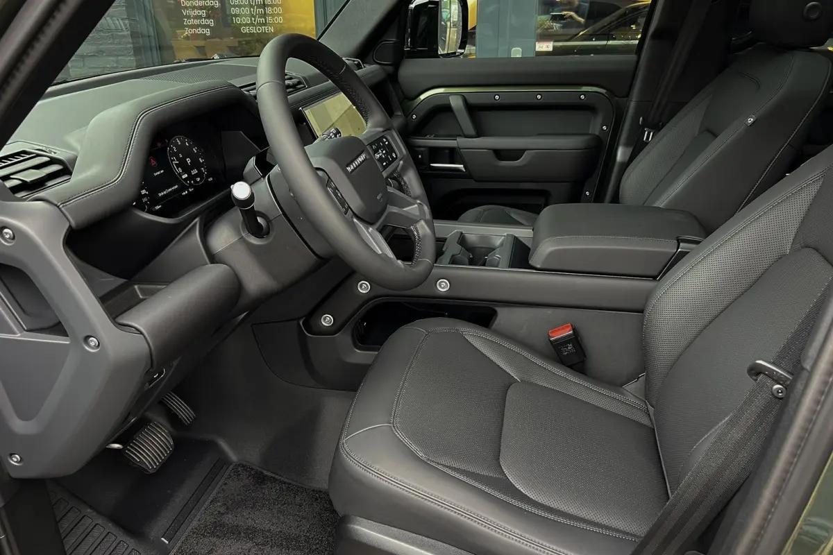 P300e X-Dynamic I URBAN Widetrack