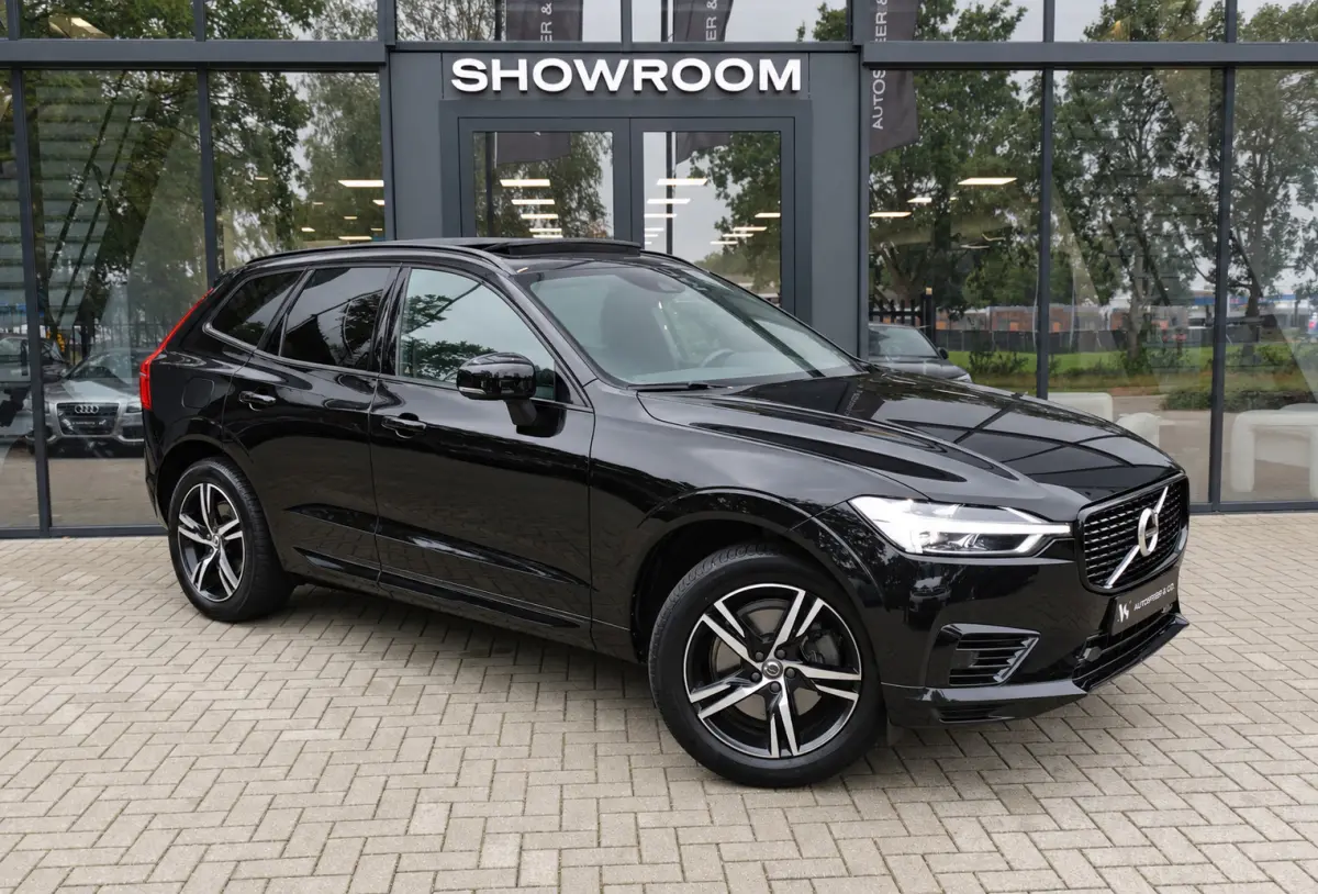 2.0 T8 Twin Engine AWD R-Design PANO KEYLESS VOL'