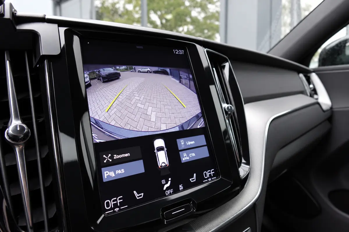 2.0 T8 Twin Engine AWD R-Design PANO KEYLESS VOL'