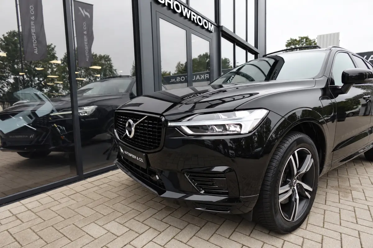 2.0 T8 Twin Engine AWD R-Design PANO KEYLESS VOL'