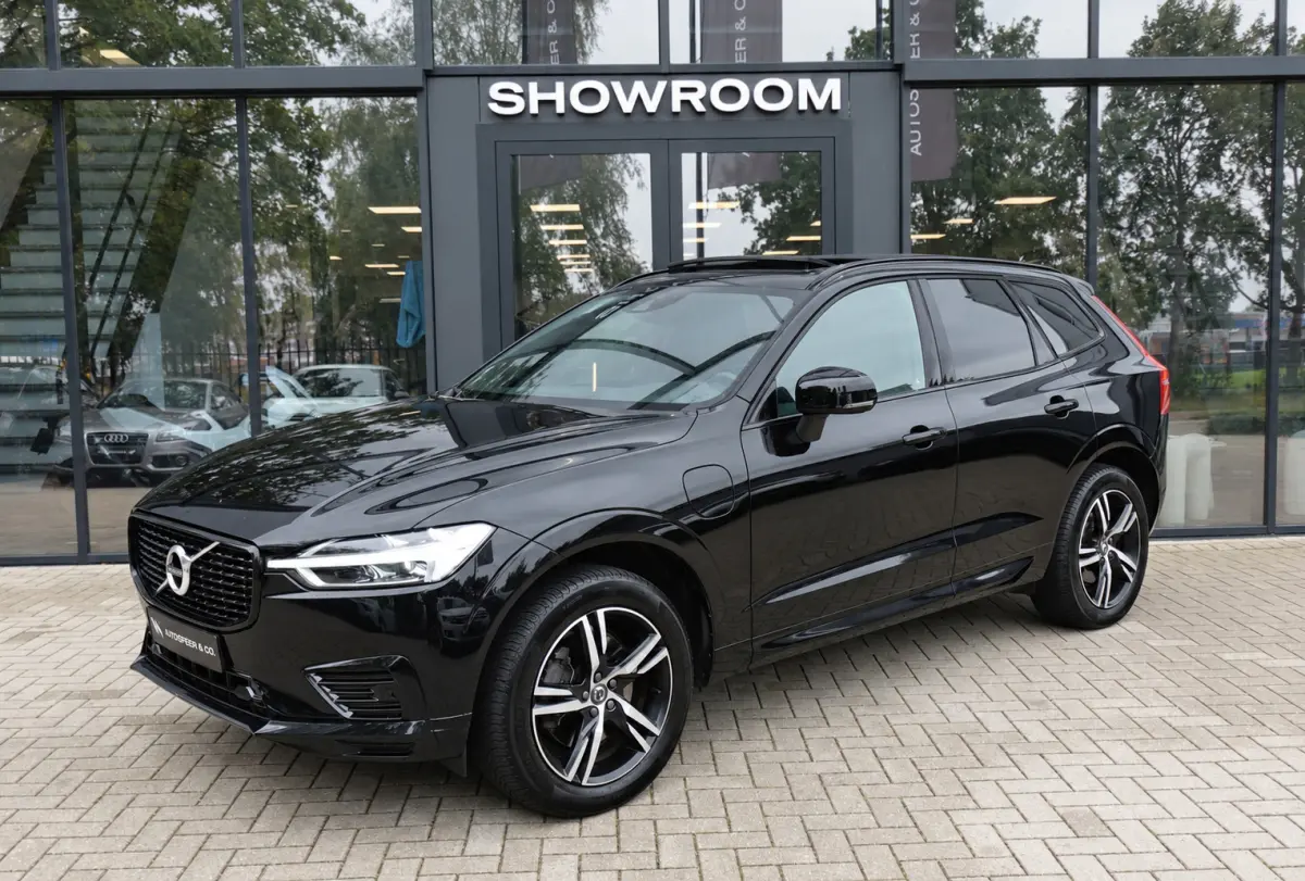 2.0 T8 Twin Engine AWD R-Design PANO KEYLESS VOL'