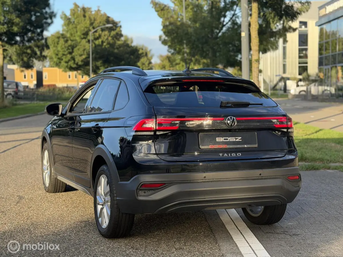 1.0 TSI DSG ACC CAMERA LANE CARPLAY LED
