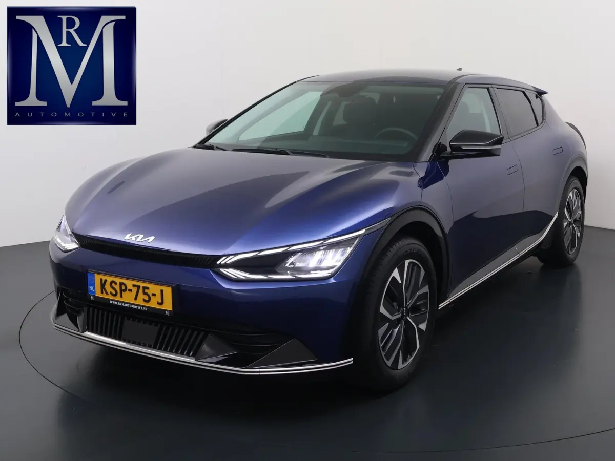 Light 77.4 kWh SOH 100% | 3.000KM UNIEKE KM-STAND | KIA DEALER ONDERHOUDEN | 1E EIGENAAR | LEDEREN BEKLEDING | CAMERA | ADAPTIVE CRUISE | KIA GARANTIE TOT 10-2030 | BTW VERREKENBAAR