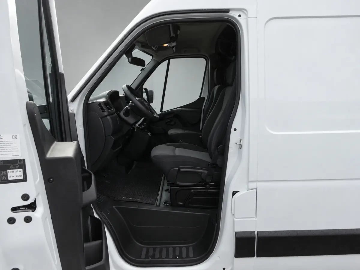 T35 2.3 dCi 135 L2H2 Comfort Groot NAVI AIRCO TREKHAAK ZEER NETJES