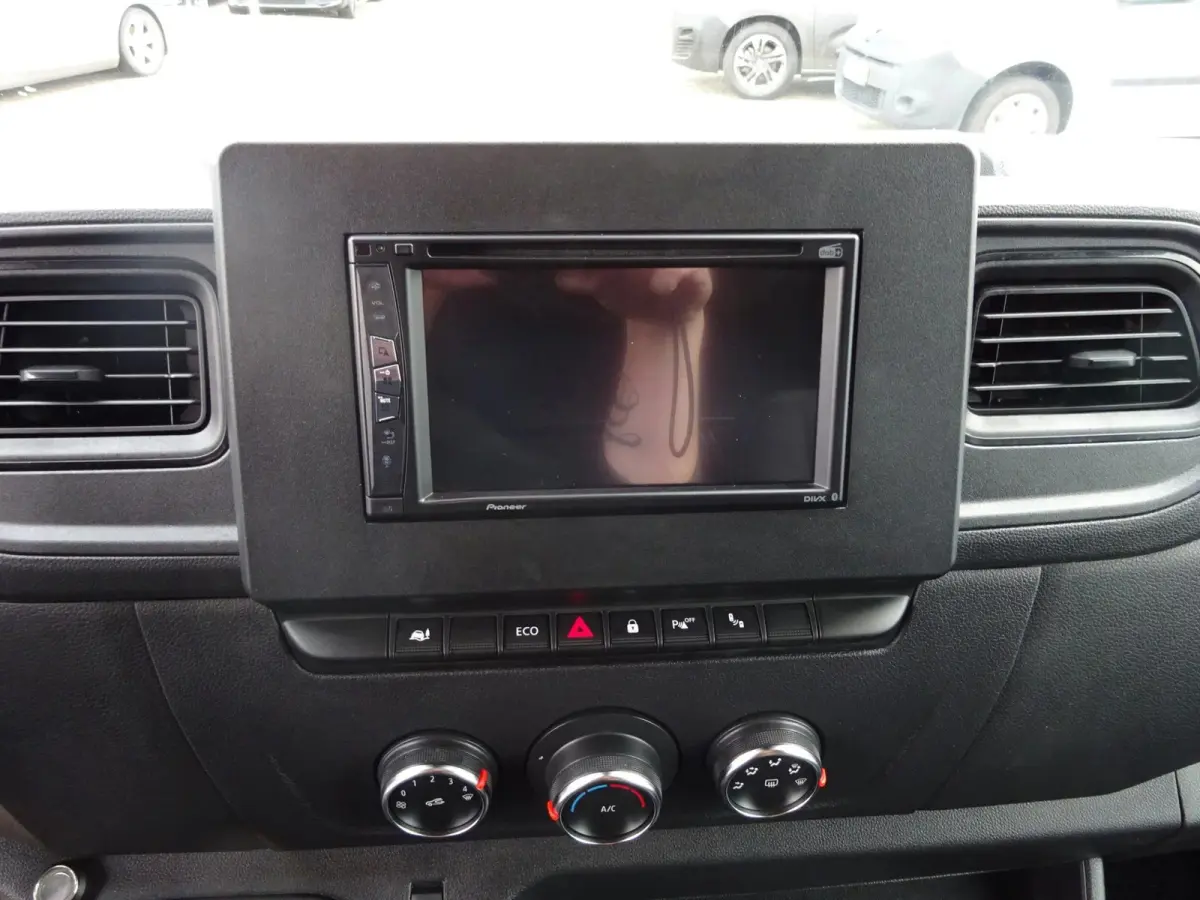 T35 2.3 dCi 135 L2H2 Comfort Groot NAVI AIRCO TREKHAAK ZEER NETJES