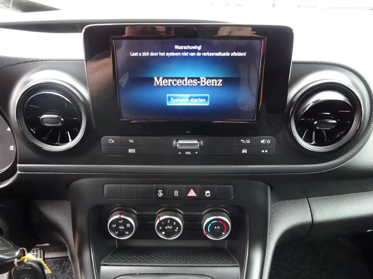 110 CDI L1 MBUX 2 x SCHUIFDEUR CRUISE PDC CAMERA NAVI