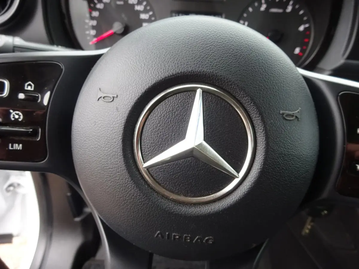 110 CDI L1 MBUX 2 x SCHUIFDEUR CRUISE PDC CAMERA NAVI